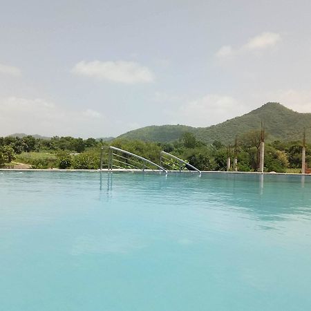 Palm Valley Svasti Resort Nāi Exteriör bild